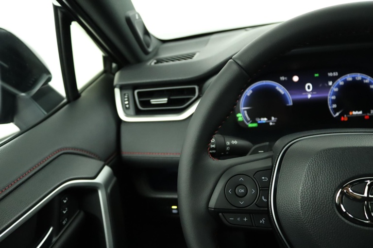 Toyota RAV4 - 2.5 Plug-in Hybrid AWD Bi-Tone Plus 17
