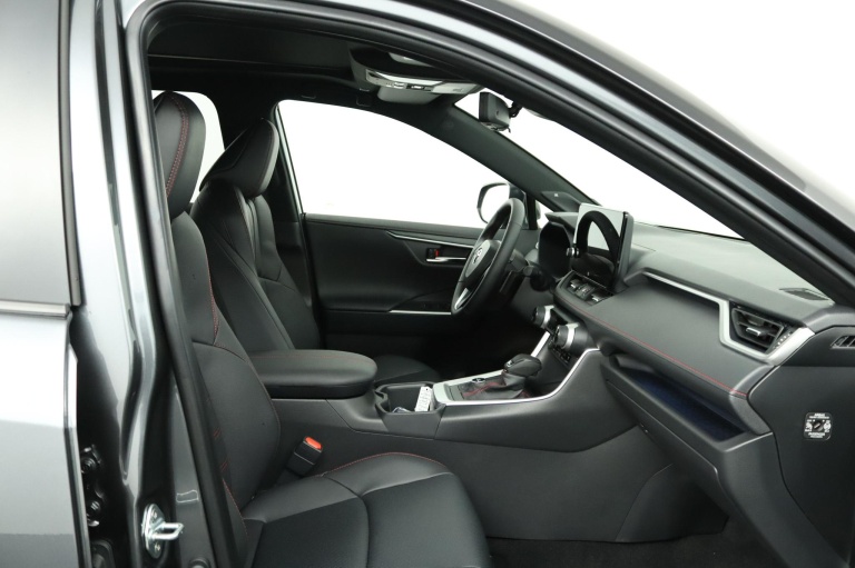 Toyota RAV4 - 2.5 Plug-in Hybrid AWD Bi-Tone Plus 19