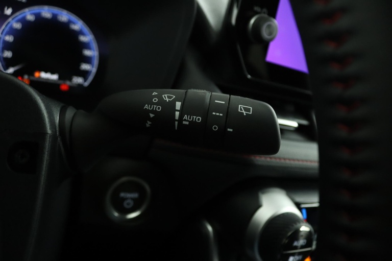 Toyota RAV4 - 2.5 Plug-in Hybrid AWD Bi-Tone Plus 29