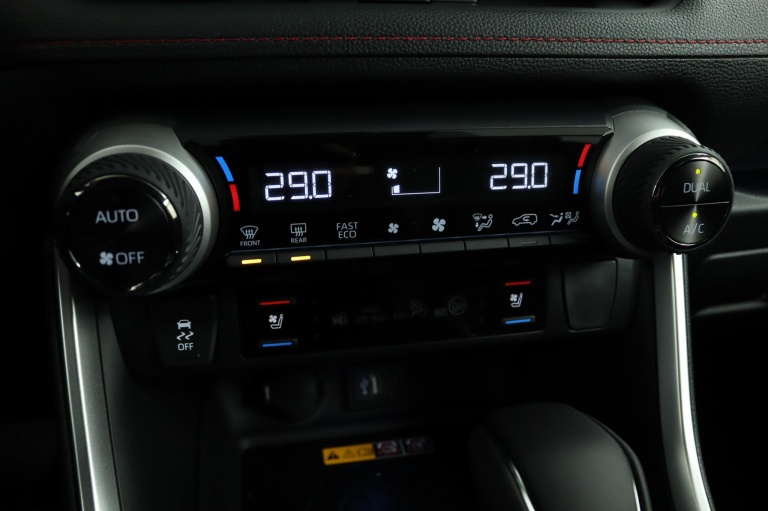 Toyota RAV4 - 2.5 Plug-in Hybrid AWD Bi-Tone Plus 7