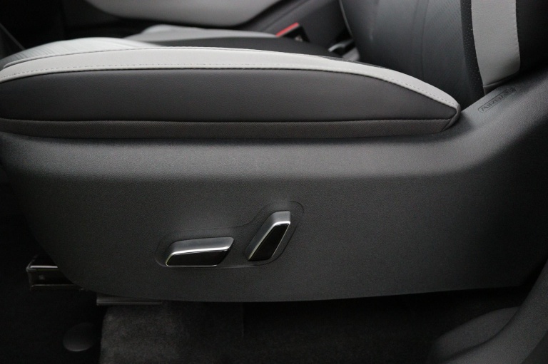 BYD DOLPHIN SURF - Comfort 43 kWh 37