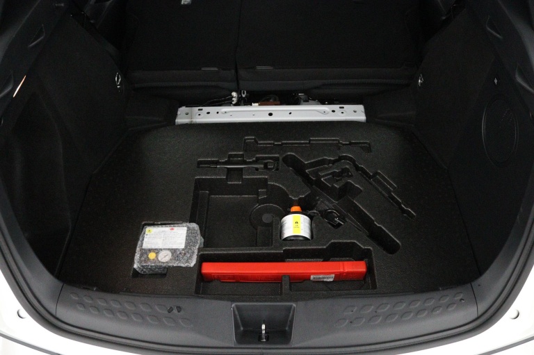 Toyota C-HR - 1.8 Hybrid Style 36