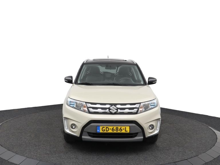 Suzuki Vitara - 1.6 High Executive 13