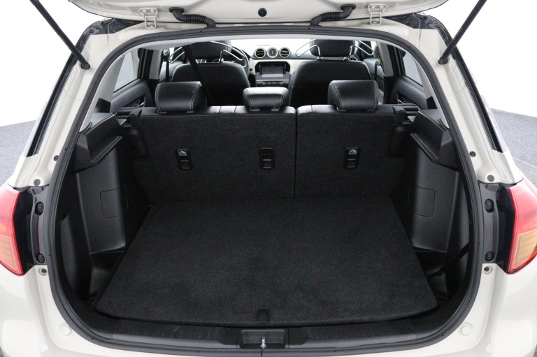 Suzuki Vitara - 1.6 High Executive 20