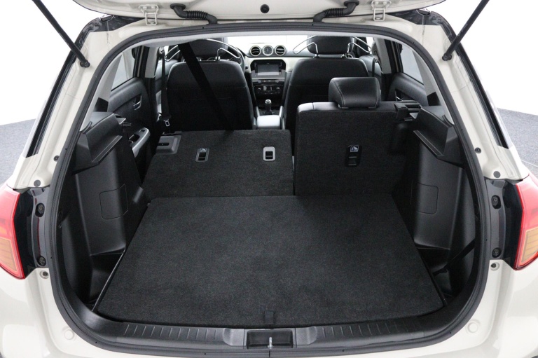 Suzuki Vitara - 1.6 High Executive 21