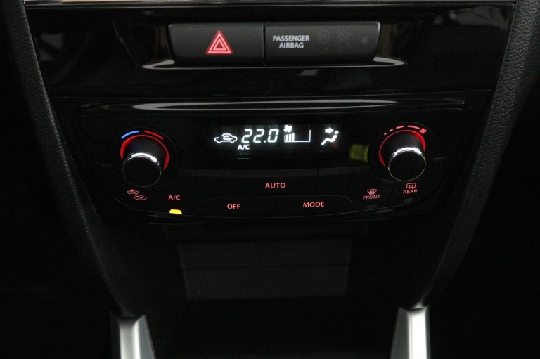 Suzuki Vitara - 1.6 High Executive 6