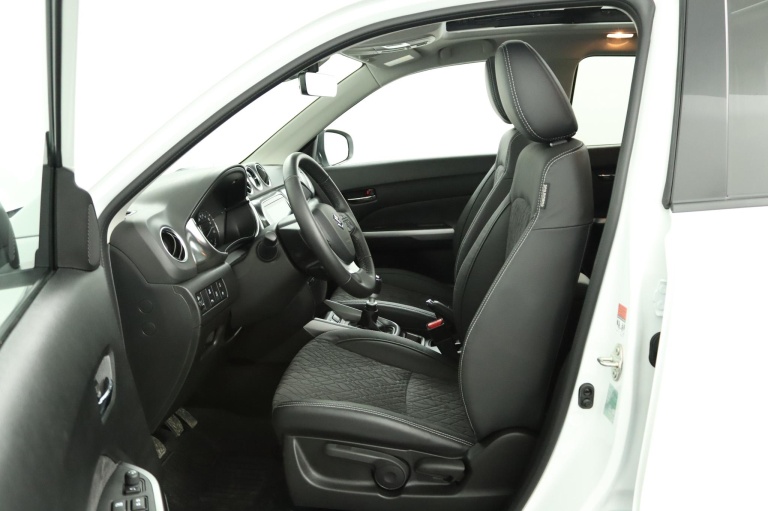 Suzuki Vitara - 1.4 Boosterjet Style Smart Hybrid 17