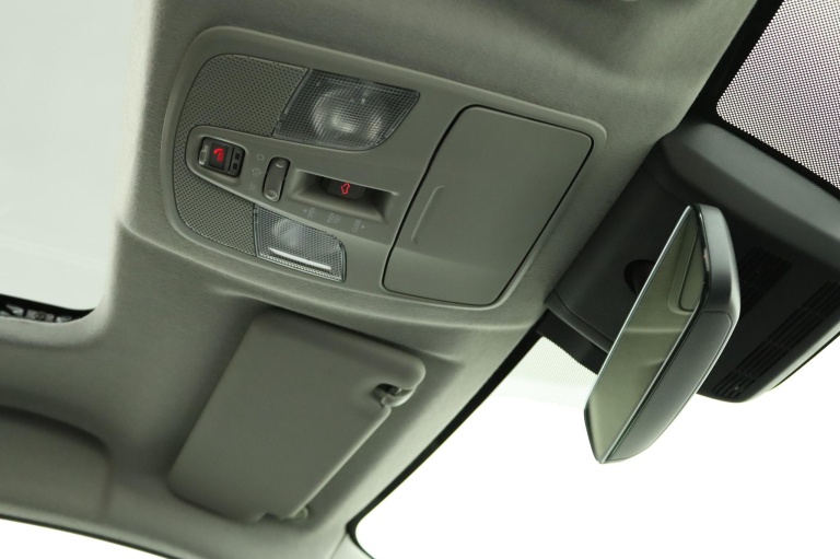 Suzuki Vitara - 1.4 Boosterjet Style Smart Hybrid 32