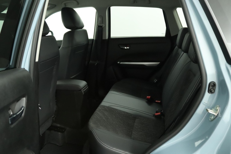 Suzuki Vitara - 1.4 Boosterjet Style Smart Hybrid 18