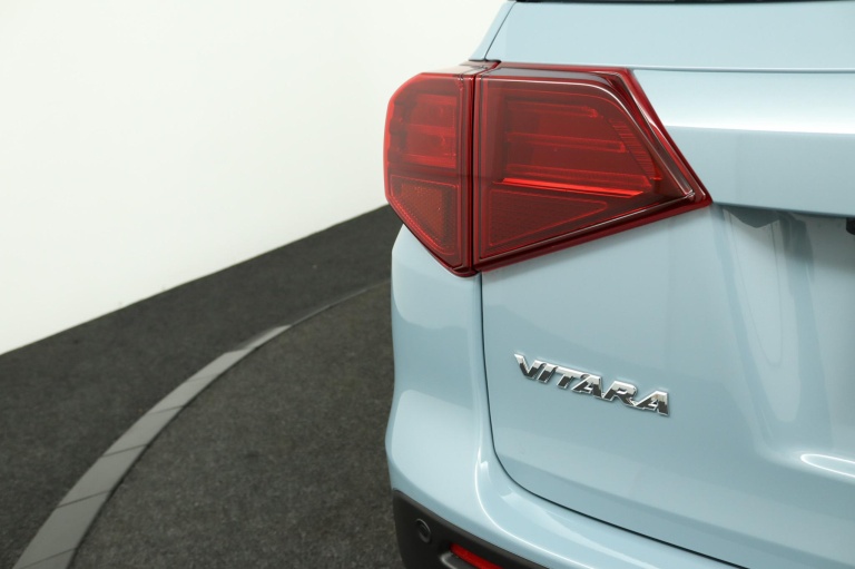 Suzuki Vitara - 1.4 Boosterjet Style Smart Hybrid 37