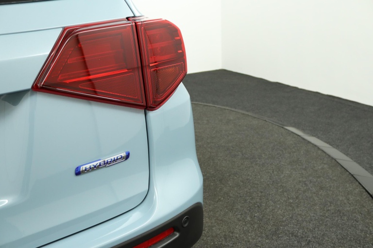 Suzuki Vitara - 1.4 Boosterjet Style Smart Hybrid 38