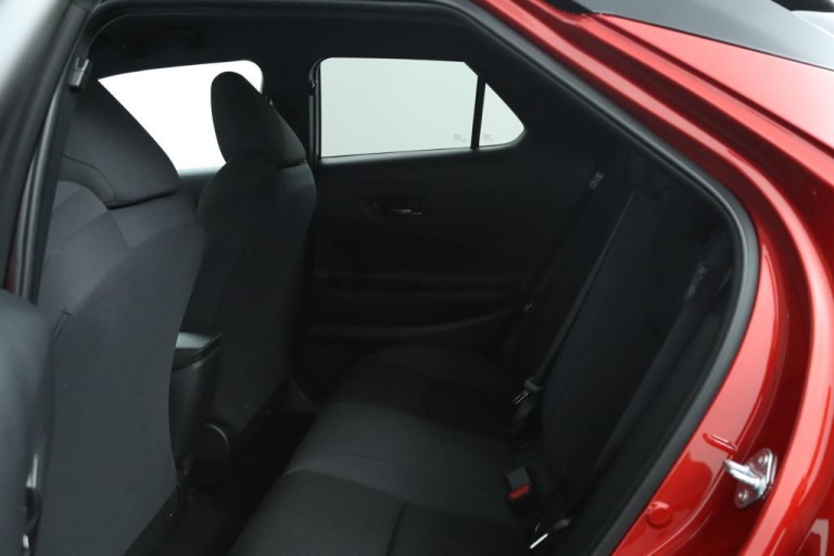 Toyota C-HR - 1.8 Hybrid 140 Dynamic 18