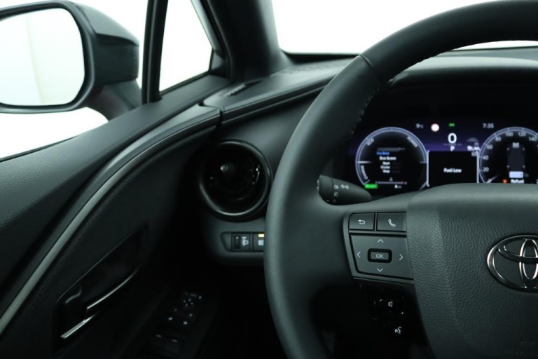 Toyota C-HR - 1.8 Hybrid 140 Dynamic 19