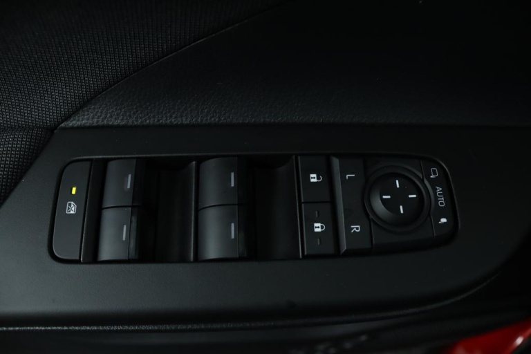 Toyota C-HR - 1.8 Hybrid 140 Dynamic 27