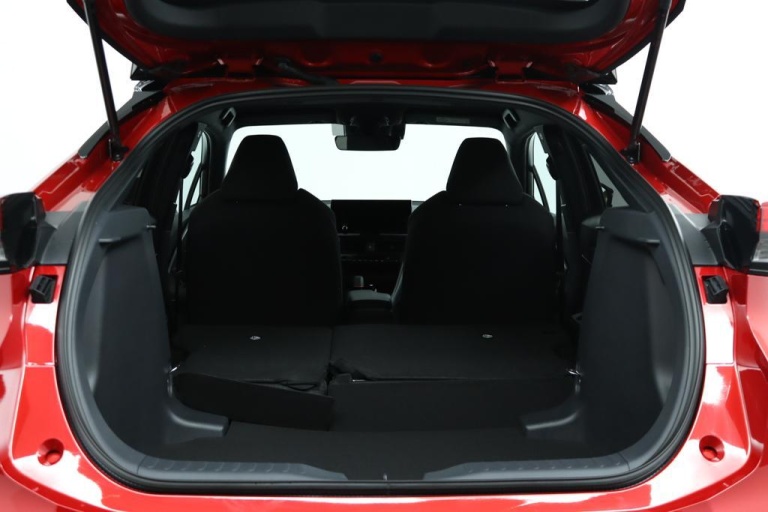 Toyota C-HR - 1.8 Hybrid 140 Dynamic 34