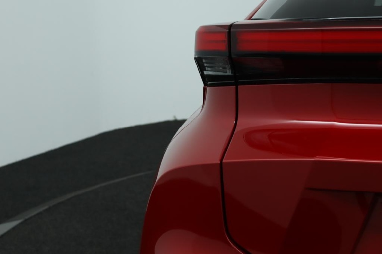 Toyota C-HR - 1.8 Hybrid 140 Dynamic 36