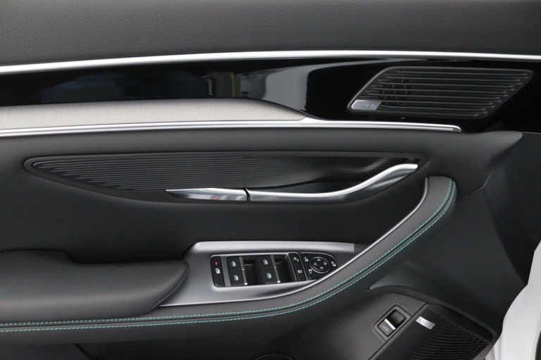 BYD SEAL U - 1.5 DM-i FWD Boost 9