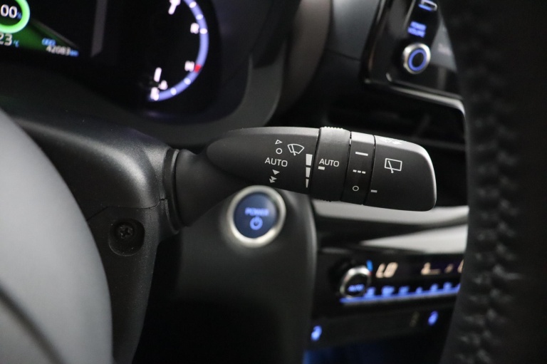 Toyota Yaris Cross - 1.5 Hybrid Executive 32