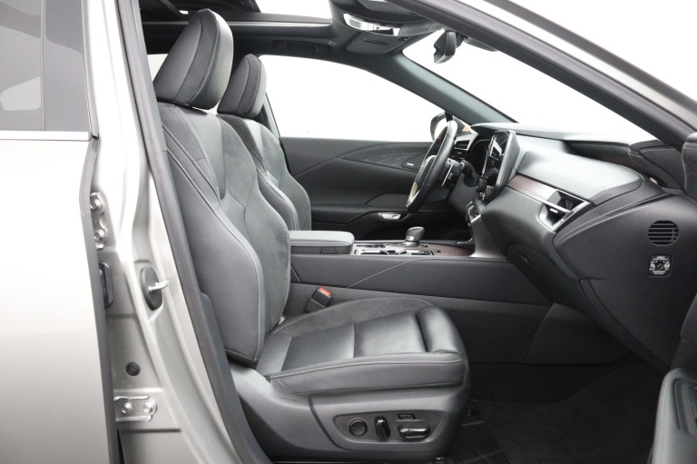Lexus RX - 450h+ Plug-in Hybrid President Line 21