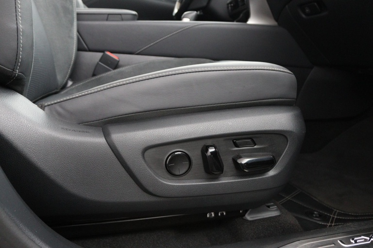Lexus RX - 450h+ Plug-in Hybrid President Line 42