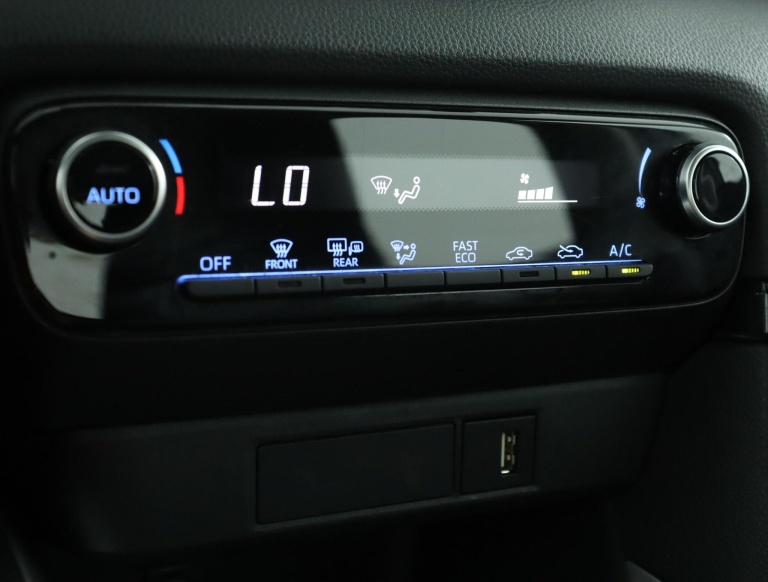 Toyota Yaris - 1.5 Hybrid TeamNL 7