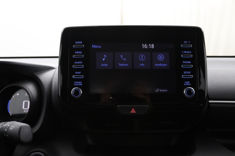 Toyota Yaris - 1.5 Hybrid Dynamic 13