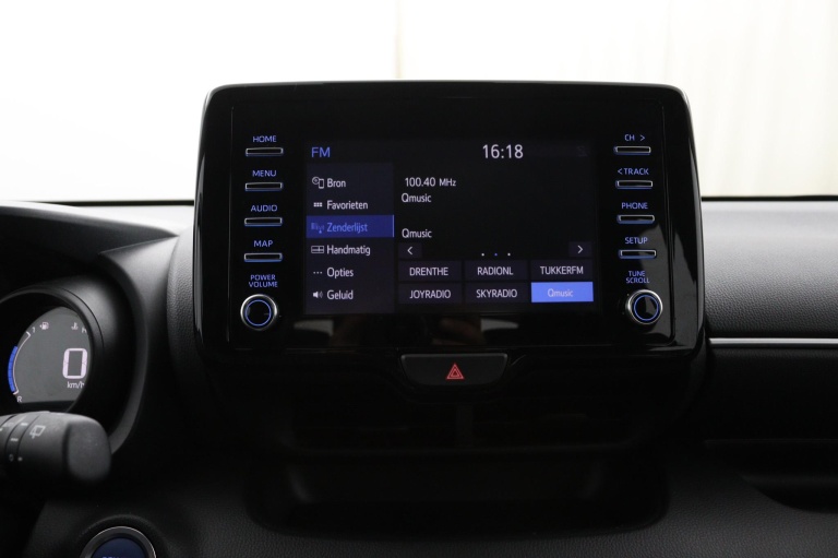 Toyota Yaris - 1.5 Hybrid Dynamic 15