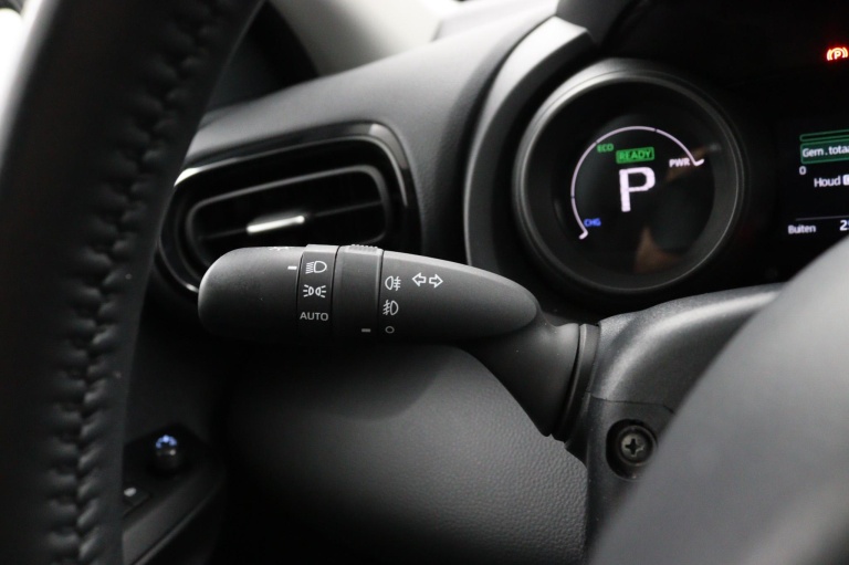 Toyota Yaris - 1.5 Hybrid Dynamic 20
