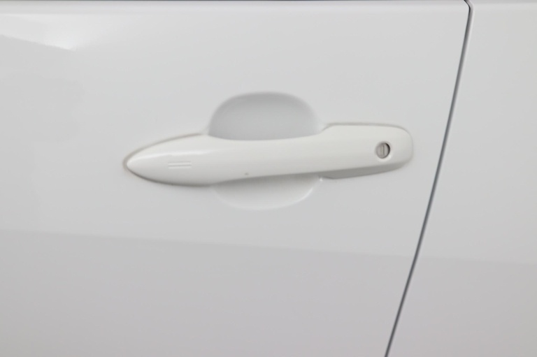 Toyota Yaris - 1.5 Hybrid Dynamic 36