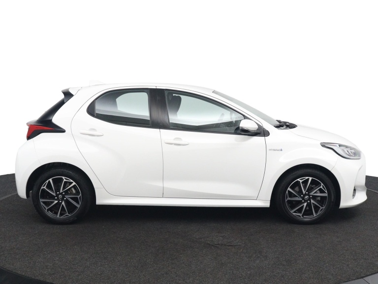 Toyota Yaris - 1.5 Hybrid Dynamic 6