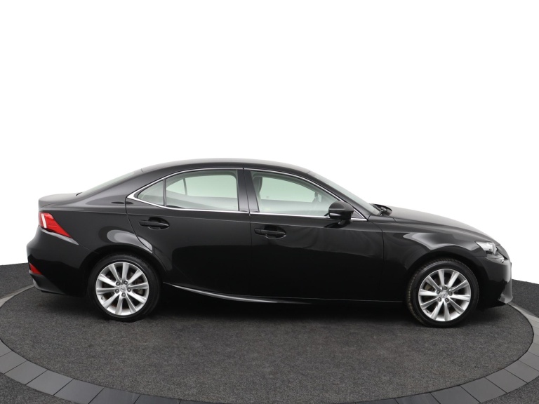 Lexus IS - 300h 25th Edition 13