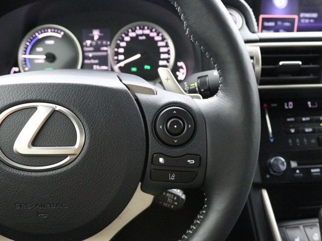 Lexus IS - 300h 25th Edition