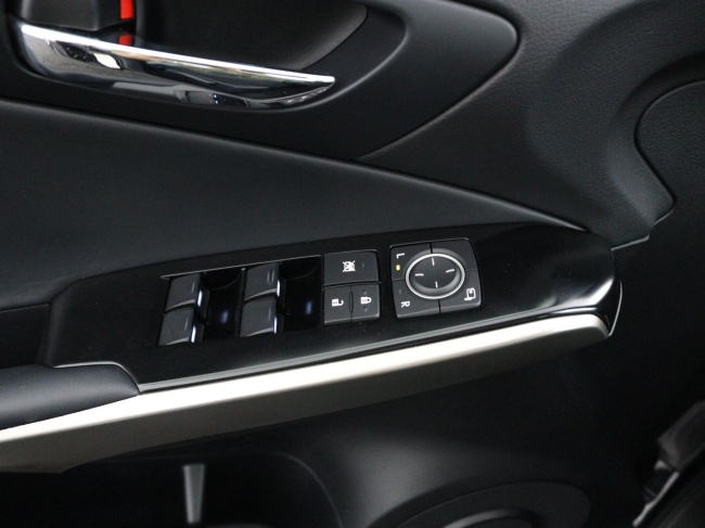 Lexus IS - 300h 25th Edition