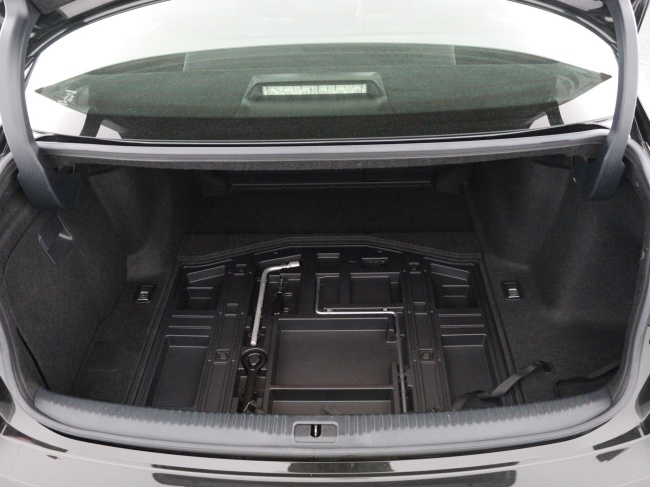 Lexus IS - 300h 25th Edition