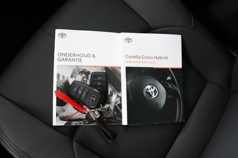 Toyota Corolla Cross - Hybrid 200 Executive 11