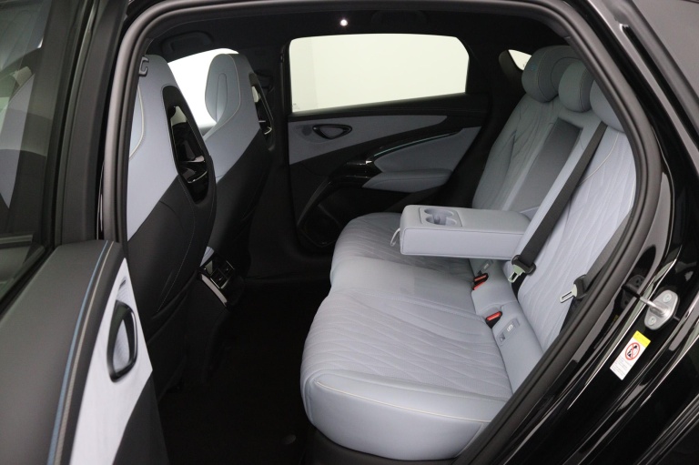 BYD SEAL - Excellence AWD 82.5 kWh 15