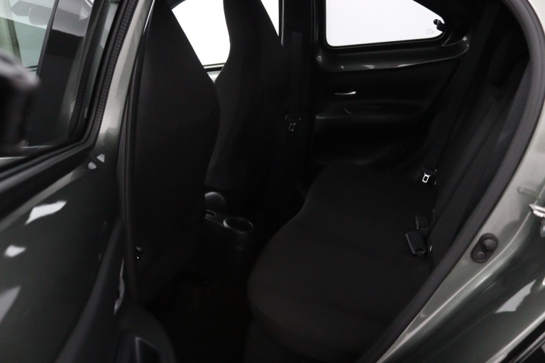 Toyota Aygo X - 1.0 VVT-i MT Pulse 12