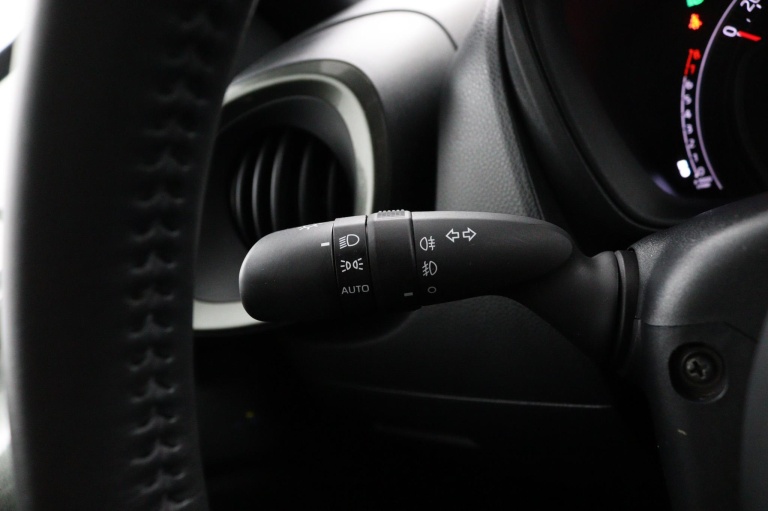 Toyota Aygo X - 1.0 VVT-i MT Pulse 20
