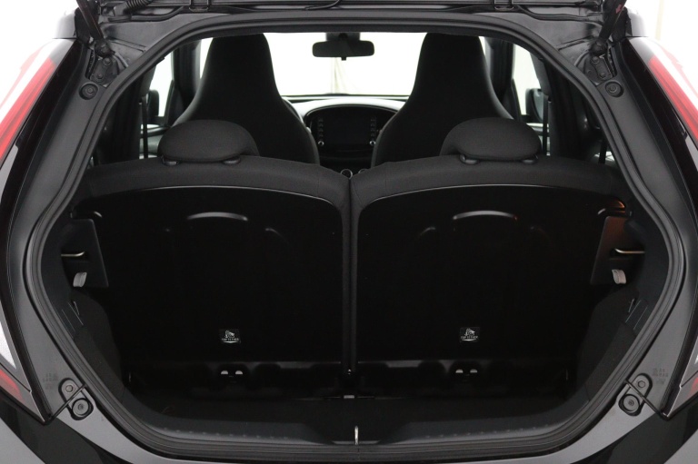 Toyota Aygo X - 1.0 VVT-i MT Pulse 27