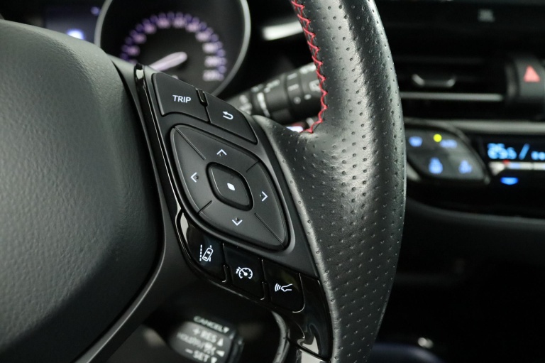 Toyota C-HR - 2.0 Hybrid GR-Sport 21