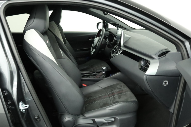 Toyota C-HR - 2.0 Hybrid GR-Sport 22