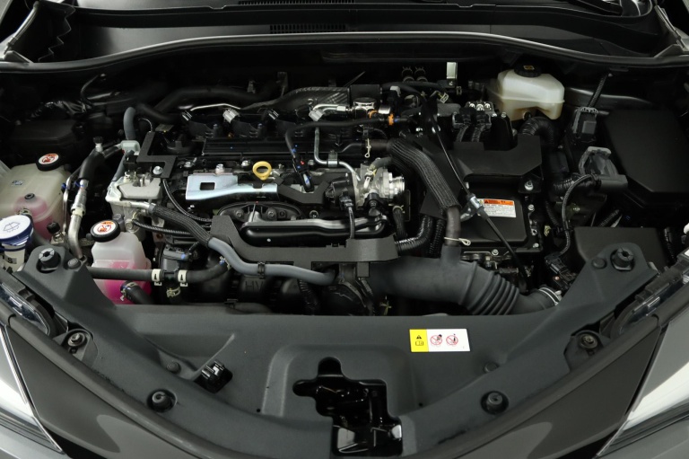 Toyota C-HR - 2.0 Hybrid GR-Sport 38