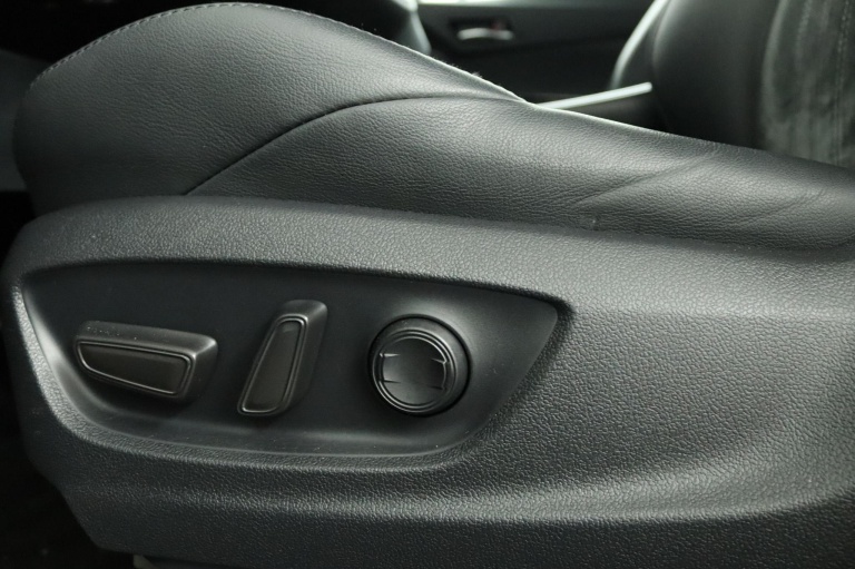 Toyota C-HR - 2.0 Hybrid GR-Sport 42