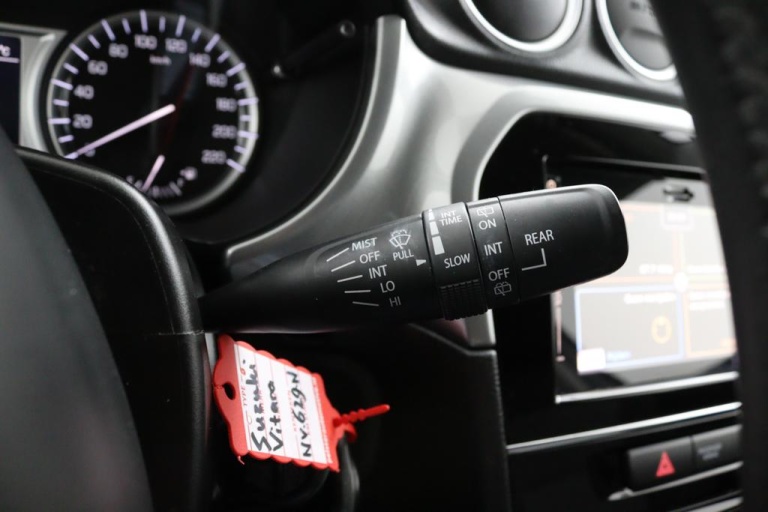 Suzuki Vitara - 1.6 Exclusive 23