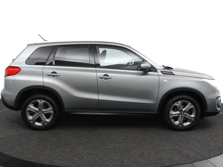 Suzuki Vitara - 1.6 Exclusive 6