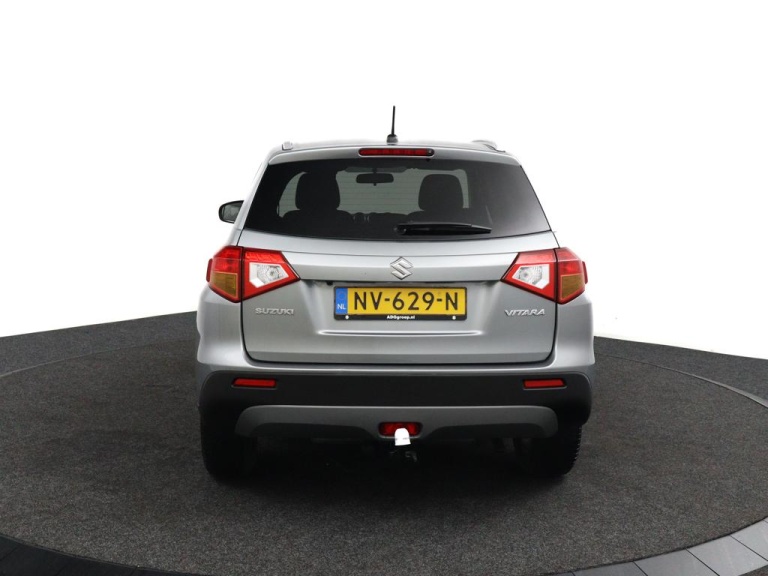 Suzuki Vitara - 1.6 Exclusive 8