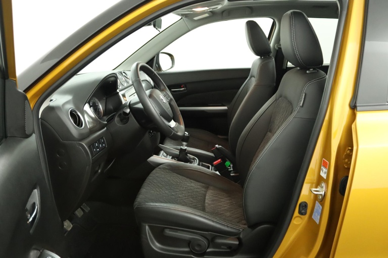 Suzuki Vitara - 1.4 Boosterjet Style Smart Hybrid 17