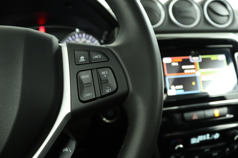 Suzuki Vitara - 1.4 Boosterjet Style Smart Hybrid 21