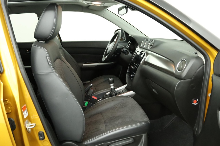 Suzuki Vitara - 1.4 Boosterjet Style Smart Hybrid 22
