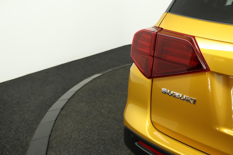 Suzuki Vitara - 1.4 Boosterjet Style Smart Hybrid 41